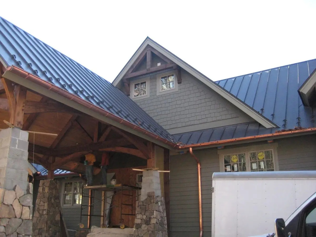 Craftsman Roofing team delivering quality roofing work in Laurel